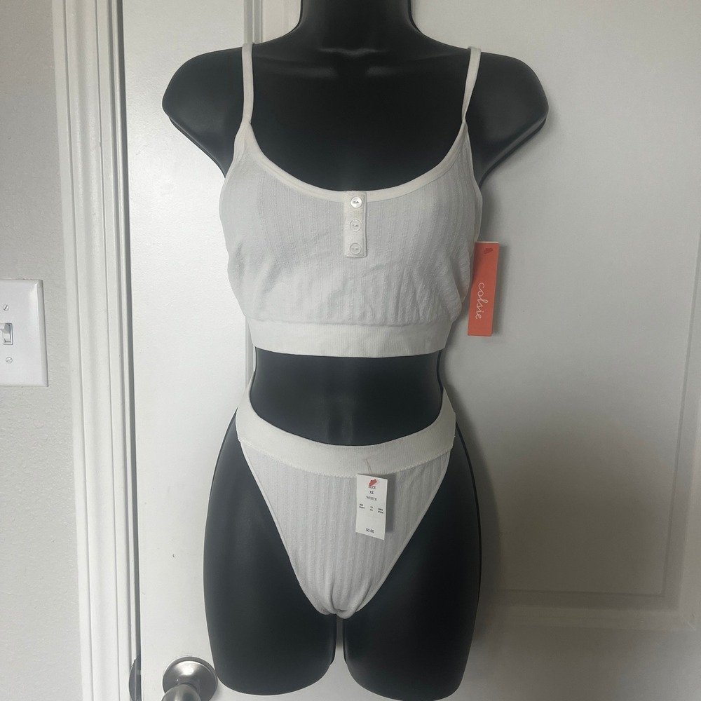 NEW Womens Colsie XL White Bralette and Underwear Set NWT‎